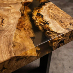 Карагач свилеватый