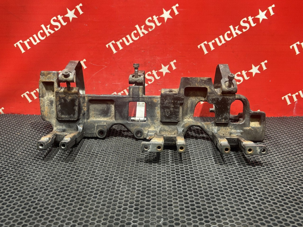 Кронштейн EGR