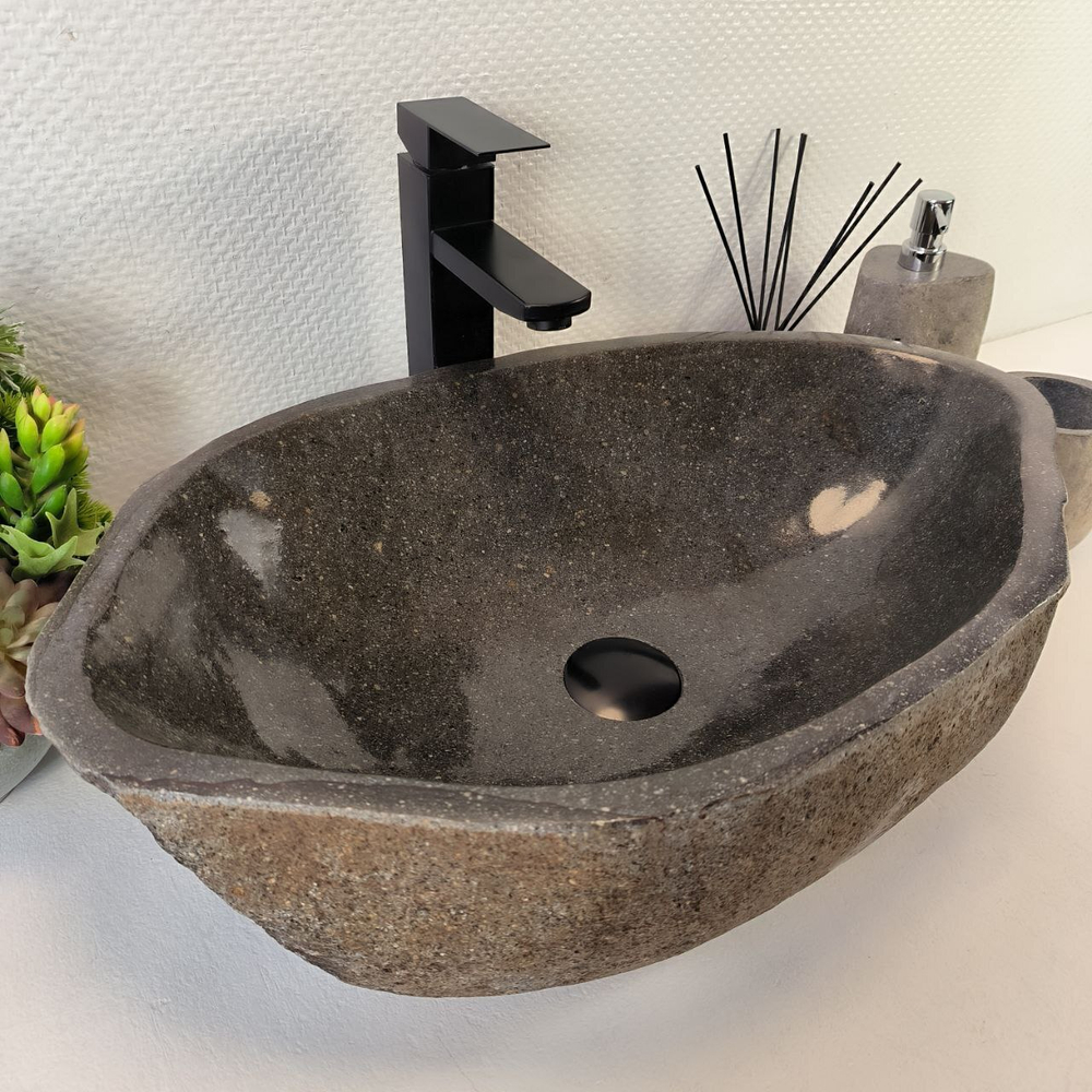Раковина из речного камня RS-65383 58*36*15 0857