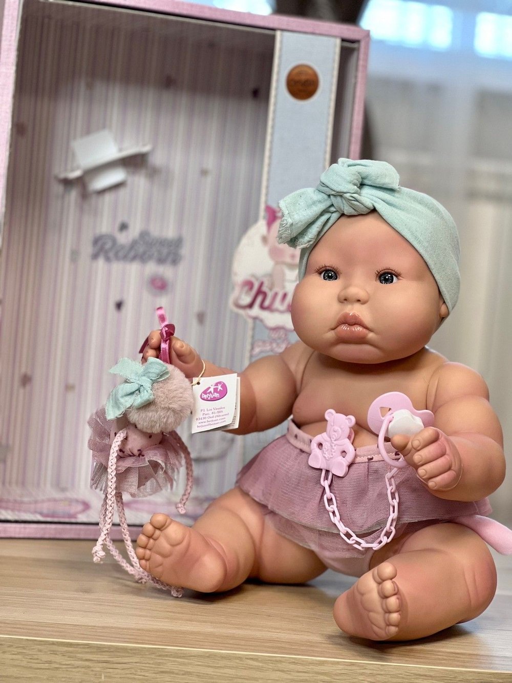 Кукла BERJUAN виниловая 50см Chubby Baby (20001)