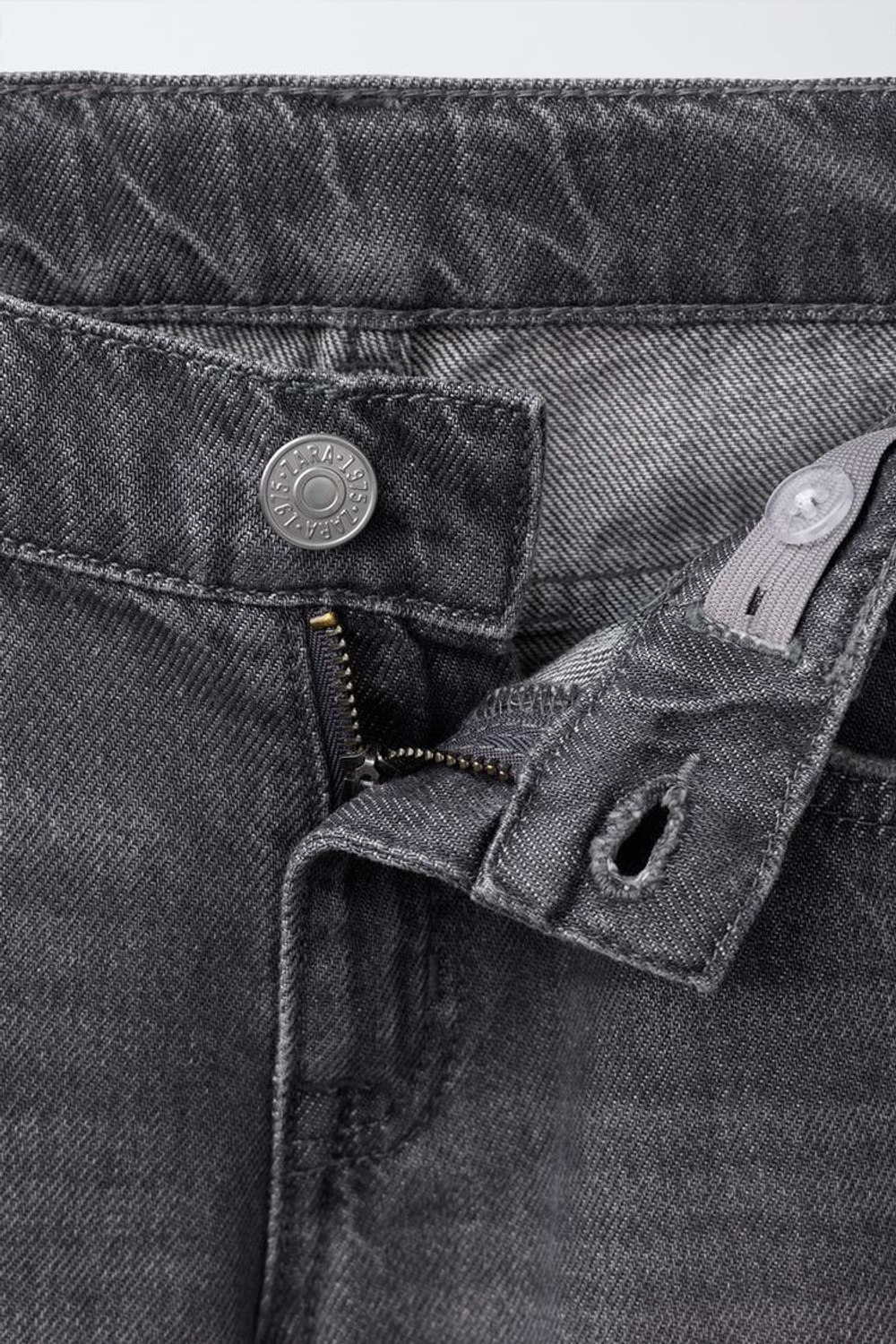 ZARA ДЖИНСЫ STRAIGHT, МЯГКИЙ СЕРЫЙ