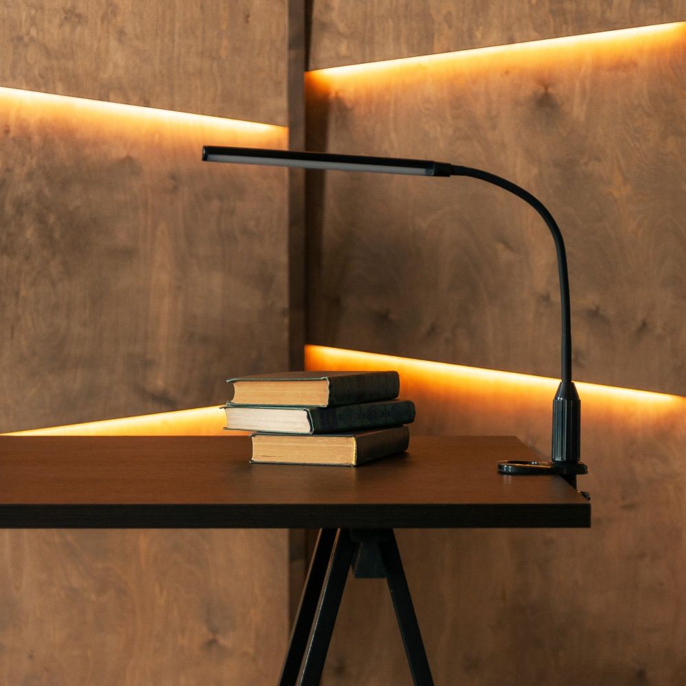 TLD-572 Black-LED-500Lm-4500K-Dimmer Светильник настольный светодиодный на струбцине. 7W. Сенсорный выключатель. Диммер. Черный. ТМ Uniel