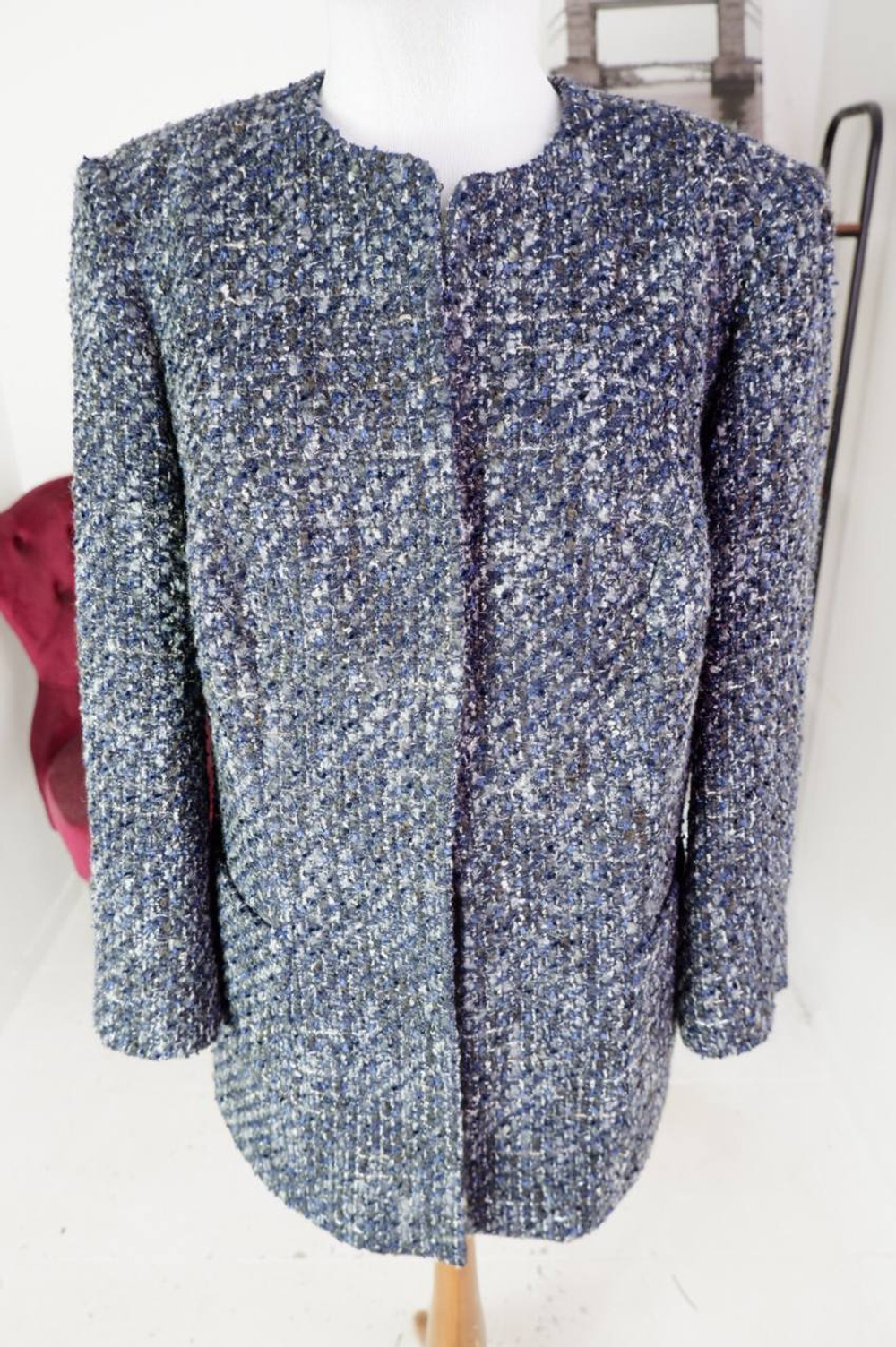 Пальто твидовое короткое, визуально на 48 размер