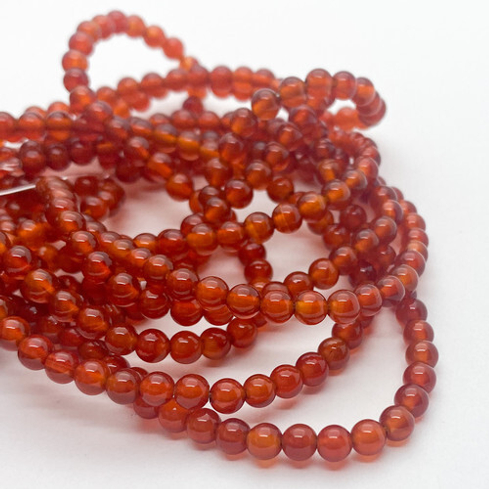 Бусины Сердолик, диаметр около 4 мм, цена за нить 38 см