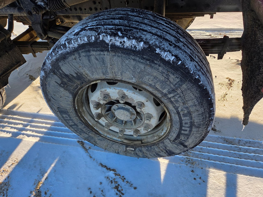 HONGYAN 908 8x4 Самосвал CQ3406HV39 (Дизельный, 8,7 л, 387 л.с., МТ)