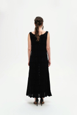 Чёрное трикотажное платье