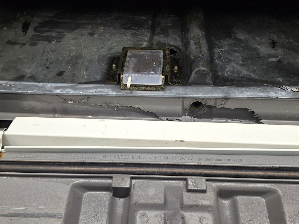 Ящик инструментальный правый