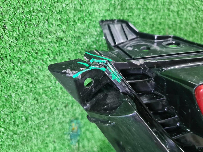 Решетка радиатора Geely Coolray (2019-2023)