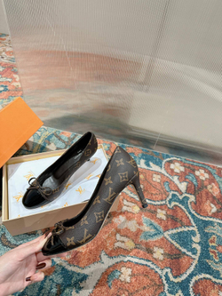 Louis Vuitton Pump (6 colors)