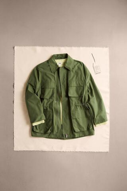 ZARA БАЗОВАЯ ПАРКА ИЗ ВЫСОКОТЕХНОЛОГИЧНОЙ ТКАНИ, ОЛИВКОВЫЙ