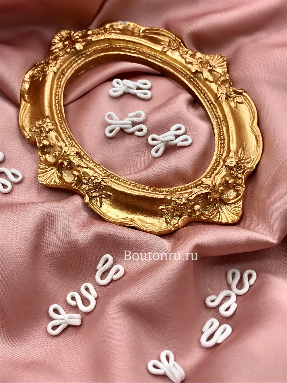 Шубная застежка крючок-петля белая