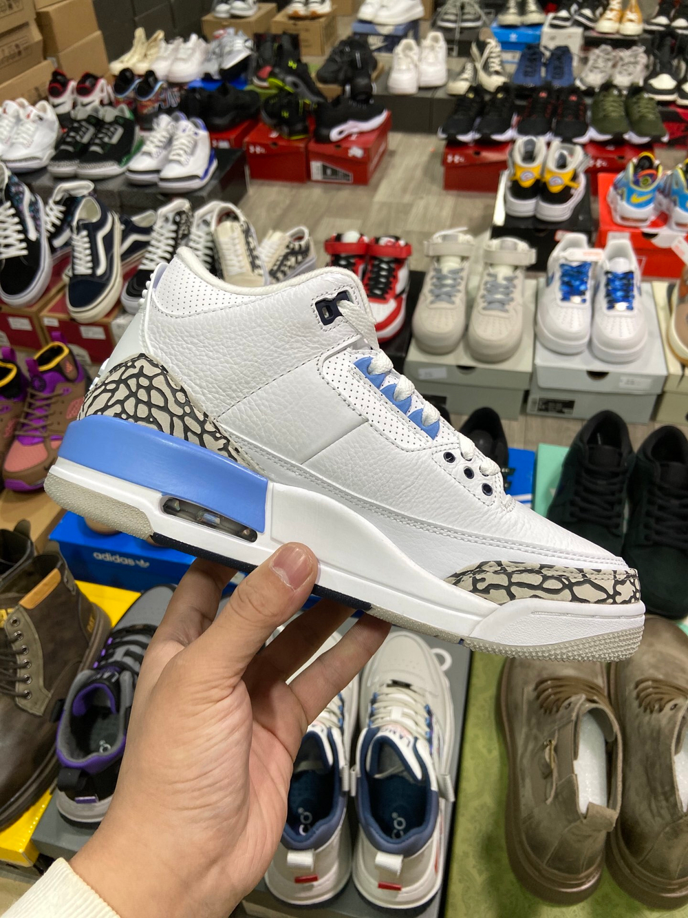 Jordan 3 Retro UNC