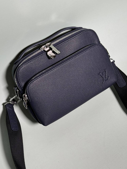 Сумка-мессенджер Louis Vuitton