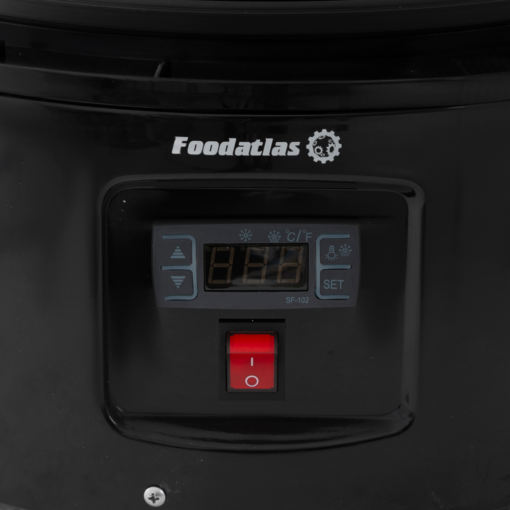 Витрина холодильная RT-72L Foodatlas черный