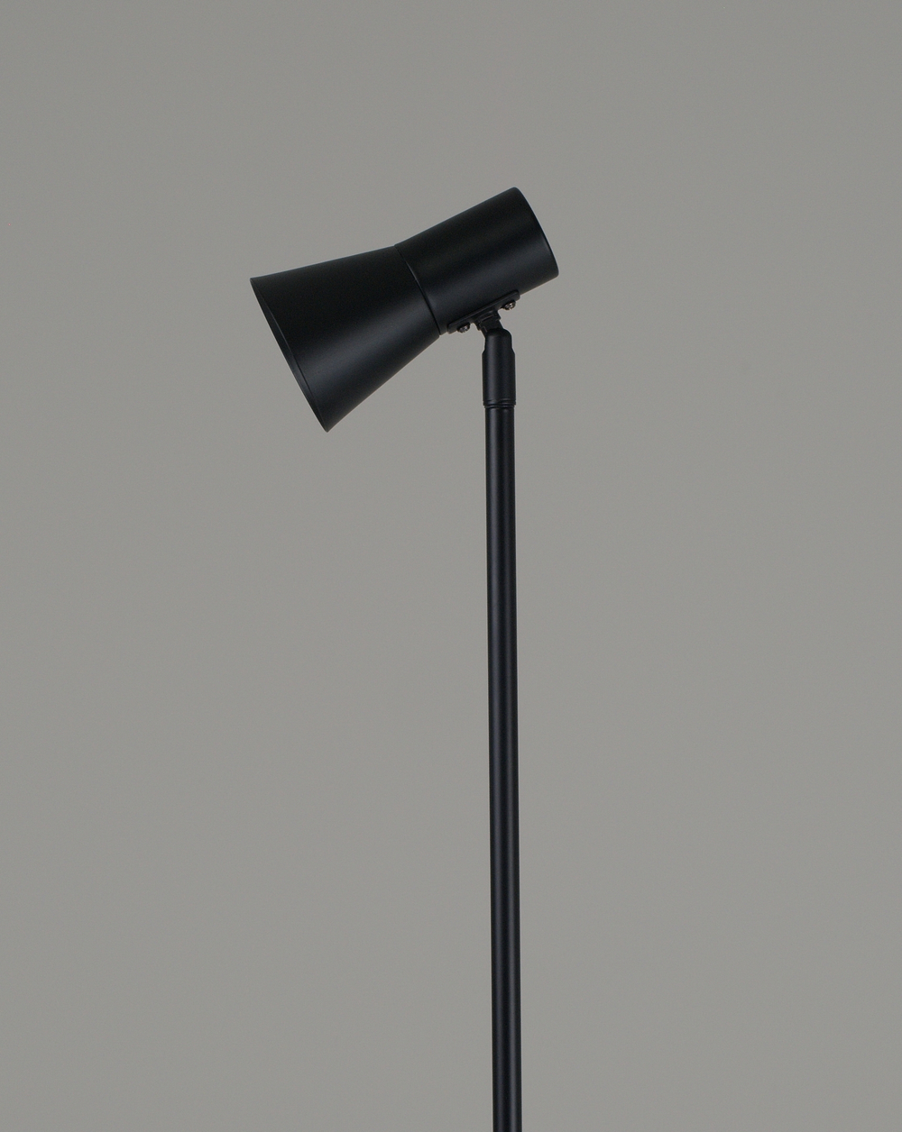 Торшер Moderli V11326-1F Melro