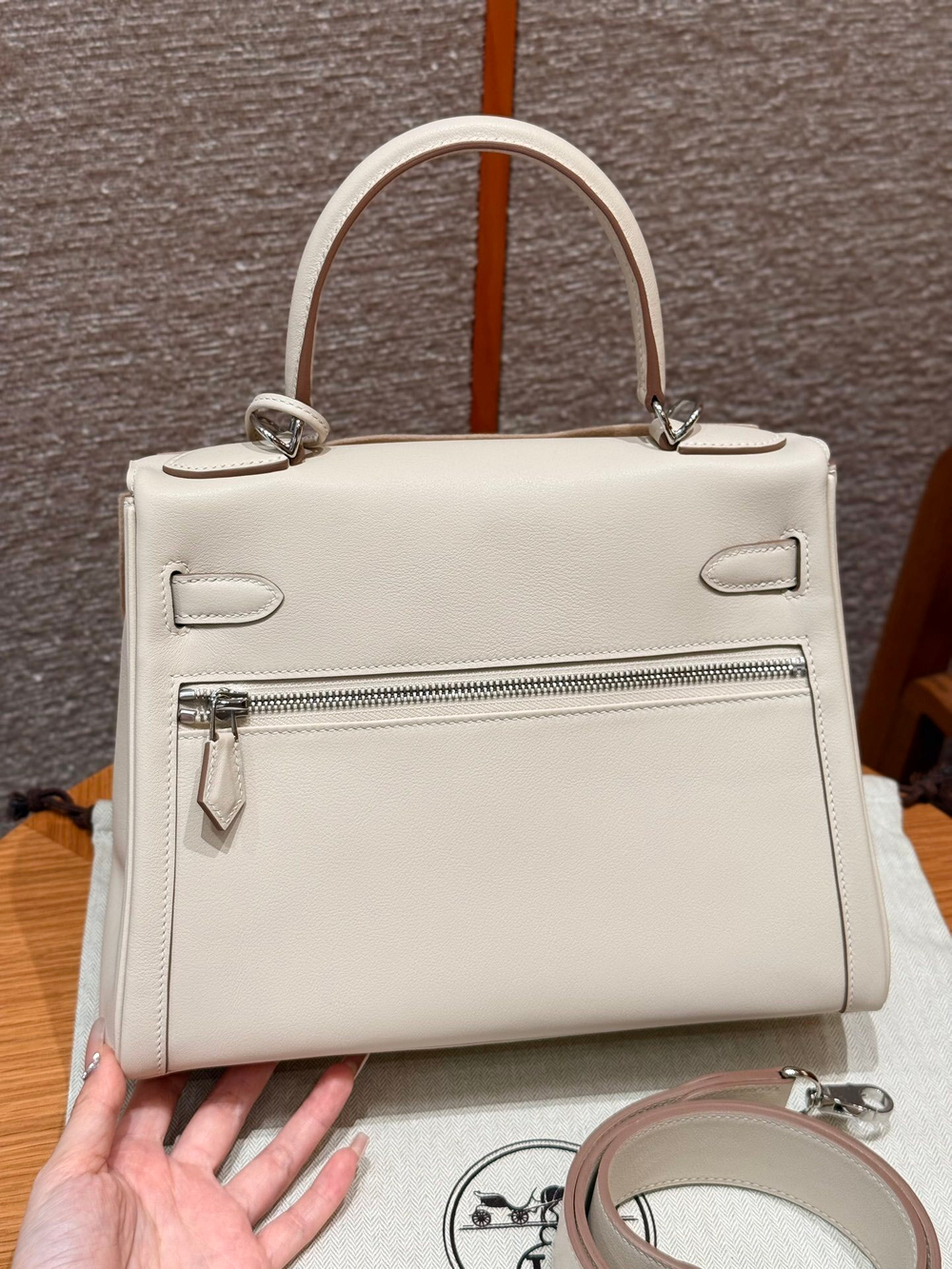 Hermes Kelly Lakis 28