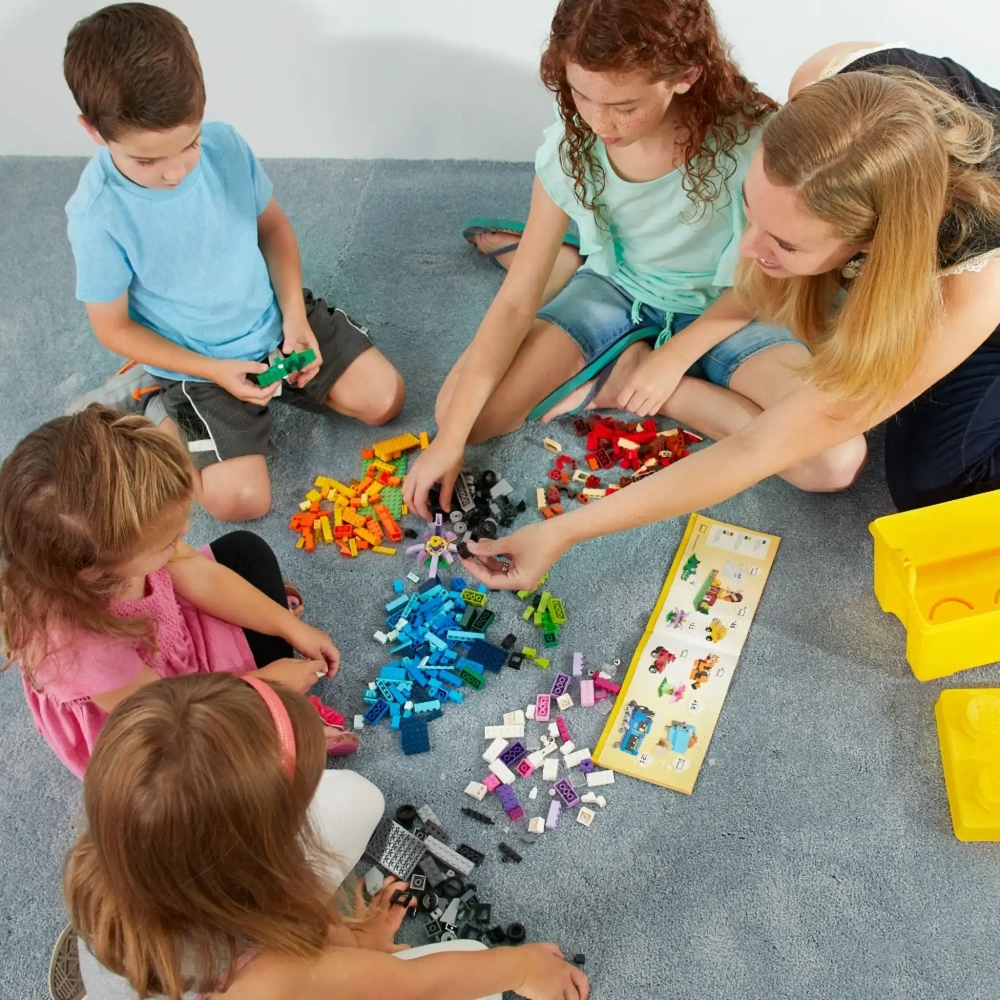 Конструктор LEGO Classic 10698 Большая коробка деталей