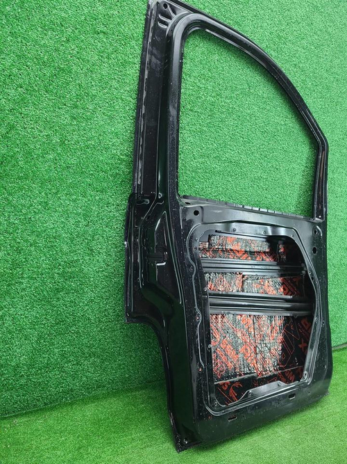 Дверь передняя левая Mercedes V w447 (2014-н.в.)