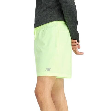 Мужские теннисные шорты New Balance Sport Essentials Short 5in - neon yellow/slate grey