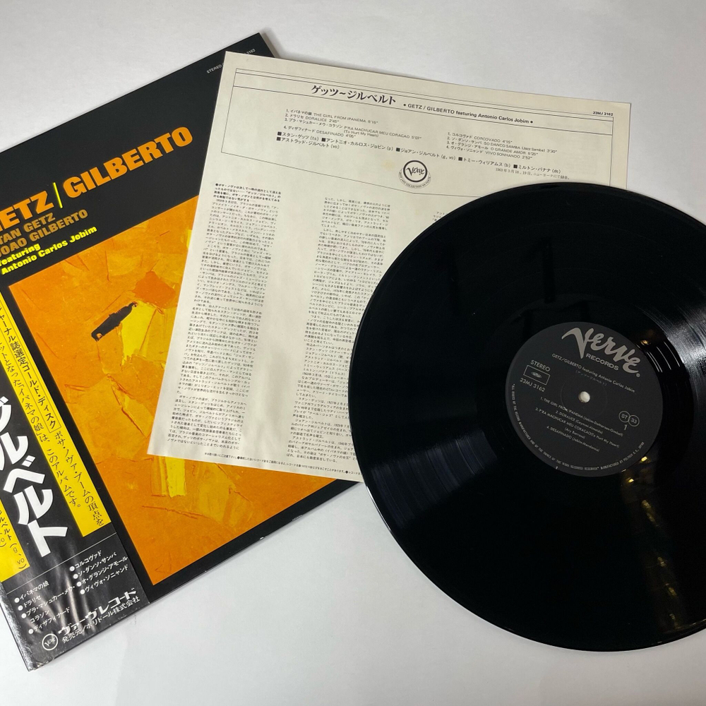 Винтажная виниловая пластинка LP Stan Getz, Joao Gilberto, Featuring Antonio Carlos Jobim (Japan 1982) (Obi)
