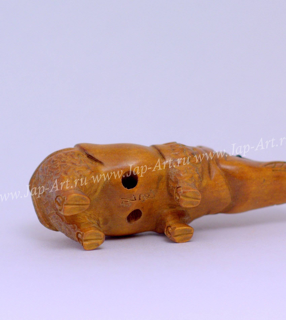 Нэцкэ Носорог длинный