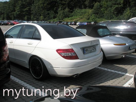 Лип спойлер AMG для Mercedes C W204