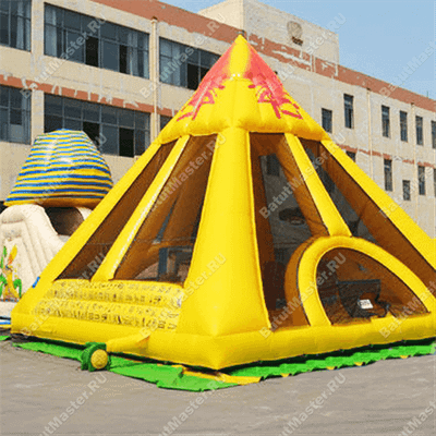 Коммерческий надувной батут "Пирамида"