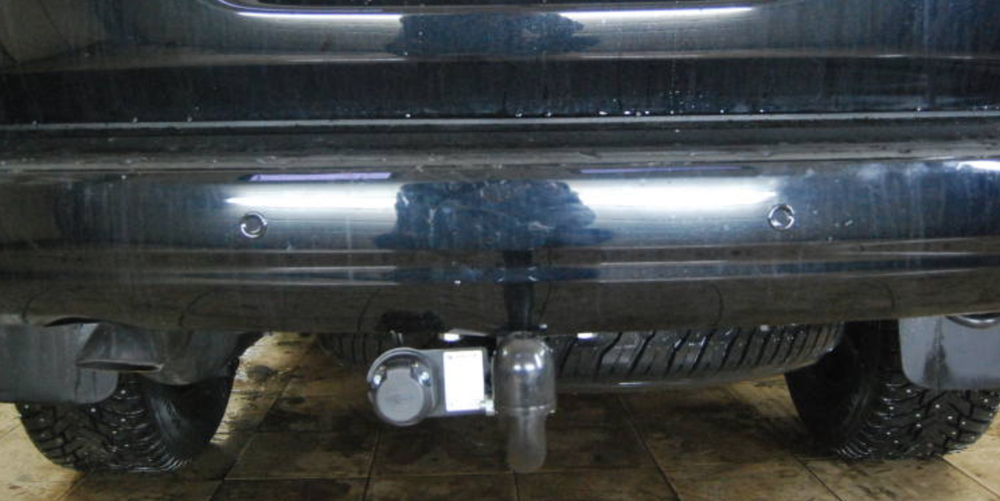 Фаркоп Steinhof T-170 для Toyota Land Cruiser 200 2008-2021, Lexus LX 2008-2021(паспорт и сертификат в комплекте)(без электрики)