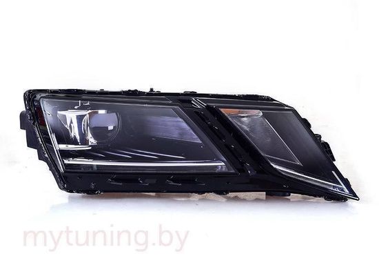 Передние светодиодные фары V7 type для Шкода Октавия А7 FL 2018-2020