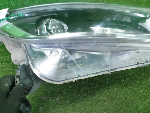 Битая Фара правая Nissan Qashqai 2 j11 (2017-2023) LED