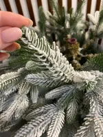 Заснеженная елка на ножке «Иветта» (Литая хвоя) от 1.1 м до 2,4 м