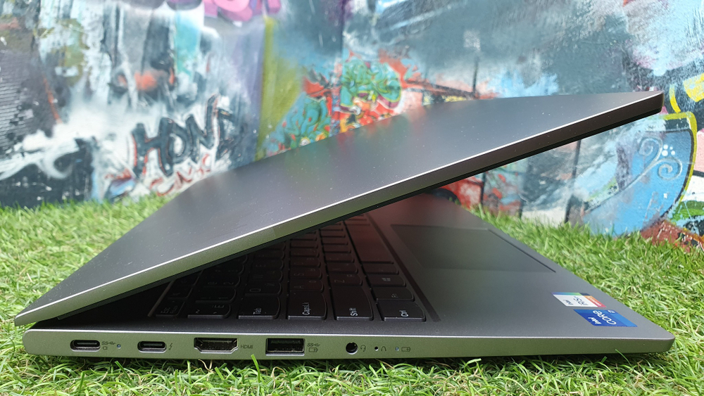 Ультрабук Lenovo i7-11/16 Gb/FHD покупка/продажа