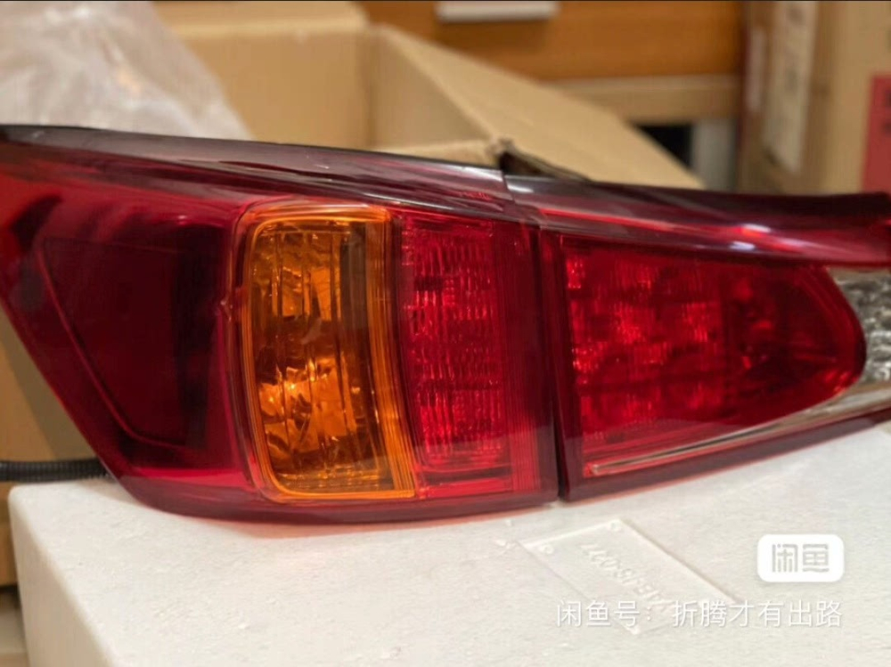 Задние фонари Lexus IS300/IS250 оригинал