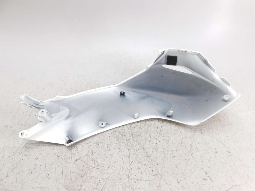 Пластик боковой левый Honda NC700S RC61 64301-MGS-D100