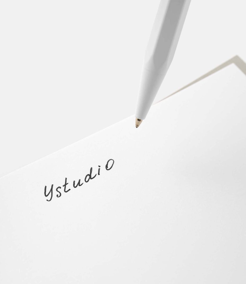 Ystudio Classic Revolve Portable Ballpoint Pen White — портативная ручка