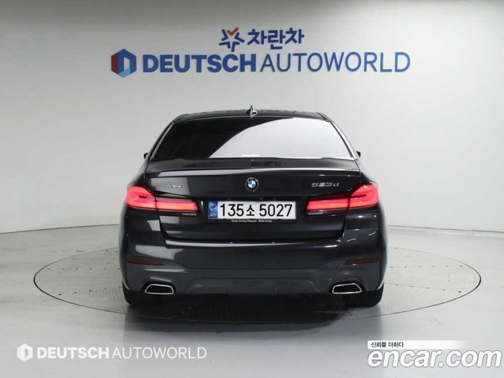 BMW 5 Series (G30) 523d xDrive M Sports (10.2020)