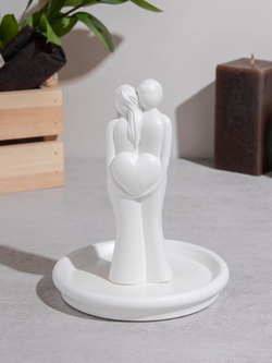Статуэтка Пара с сердцем на подставке круг