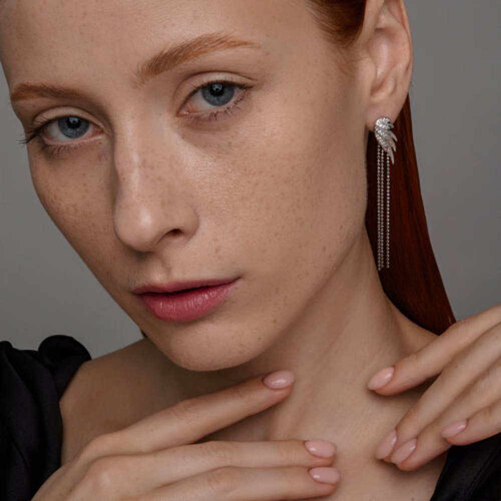 Серьги из серебра с фианитами 94025104