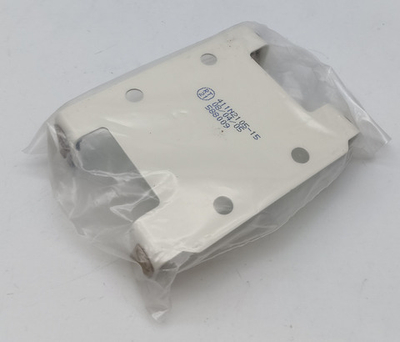 Кронштейн 411N2105-15