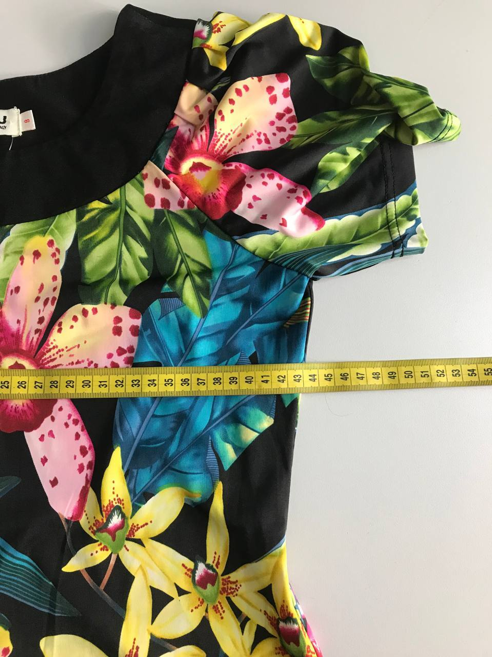 Платье Miu Miu прямого кроя, маркировка S, визуально на 44 размер