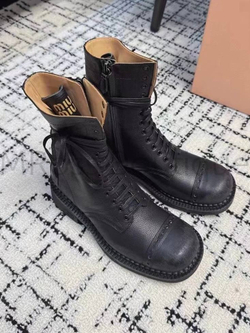 Женские сапоги Miu Miu в черном цвете
