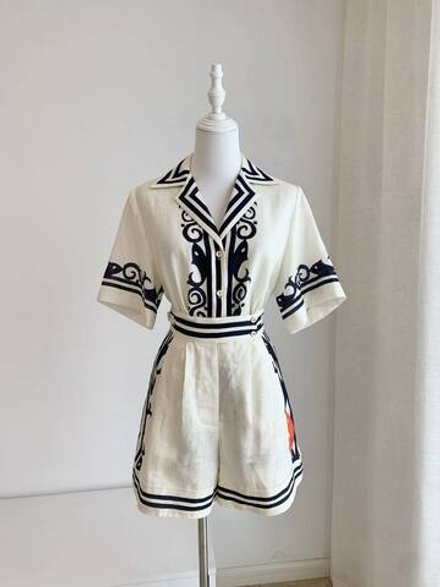 Костюм Alemais