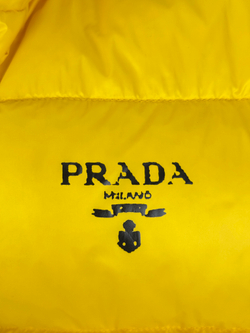 Пуховик Prada