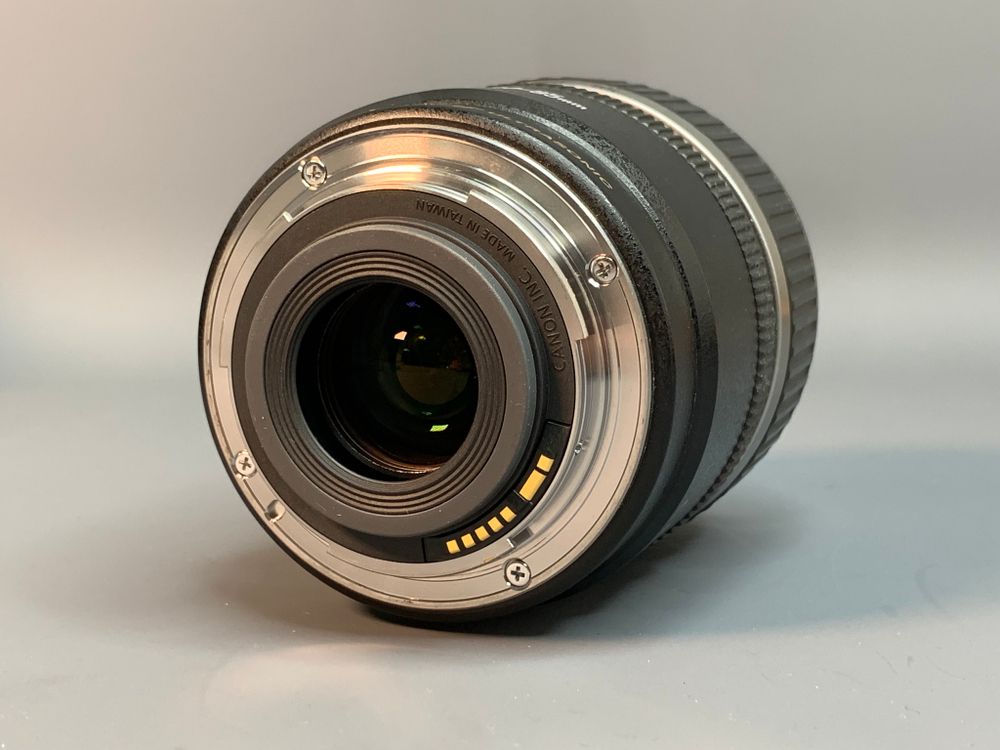 Canon EF-S 17-85mm f/4-5.6 IS USM