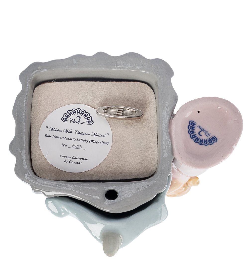 Pavone CMS-27/23 Музыкальная статуэтка «Мама и дети»