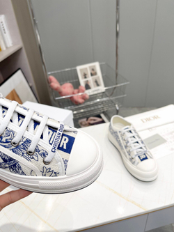 Christian Dior Walk'n'Dior Sneaker