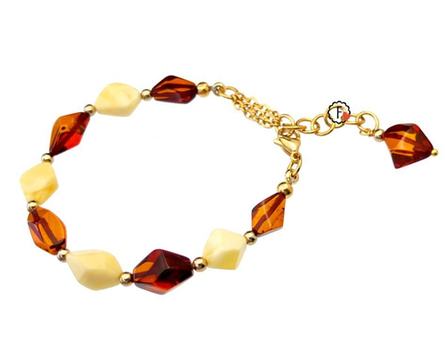 Элегантный браслет с янтарём разных цветов
