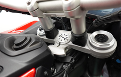 PRN016663-017600 EVOTECH PERFORMANCE HANDLEBAR RISER KIT (MTS V4)