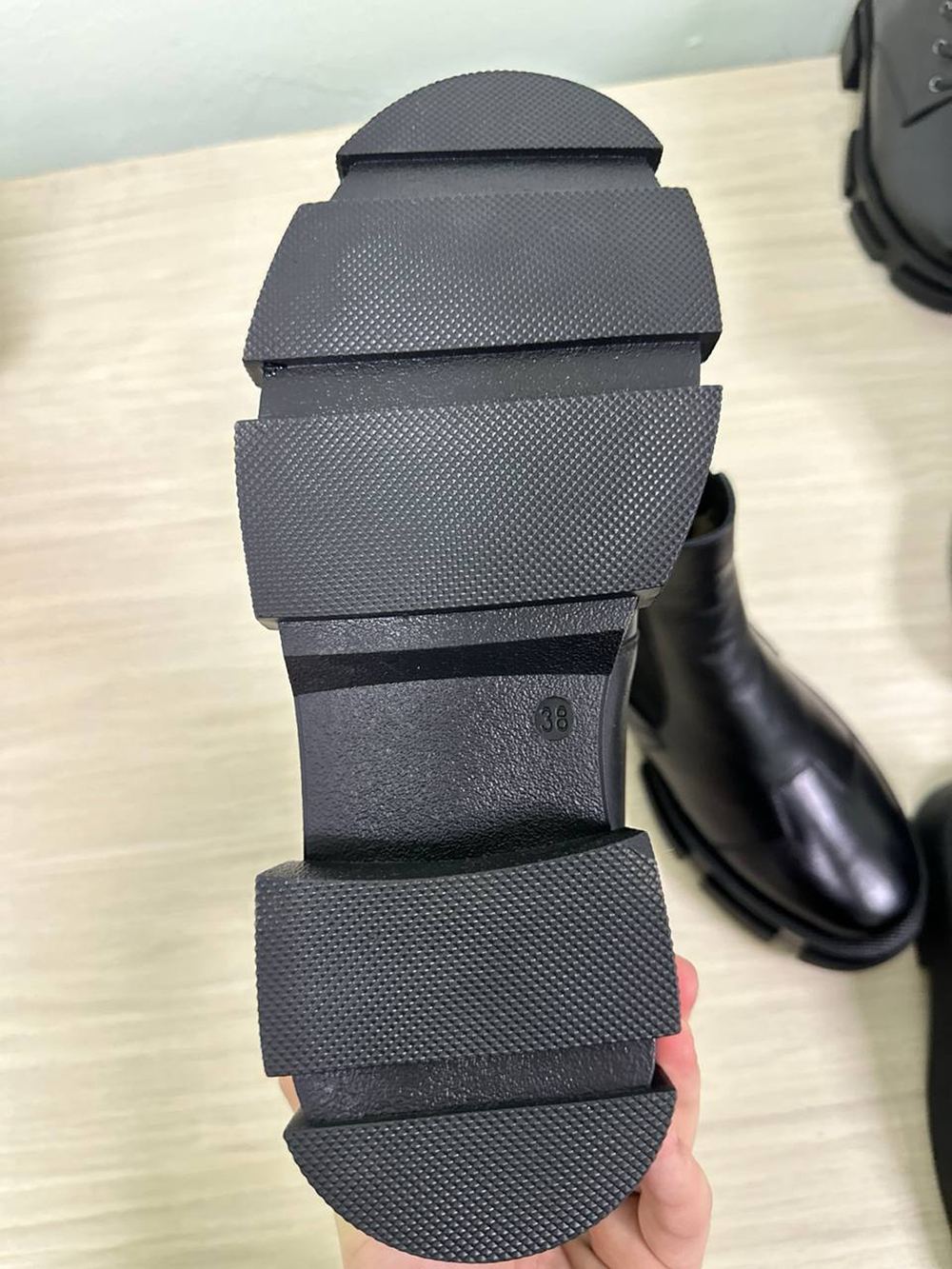 Чесли женские(мех) 38р уценка_1327