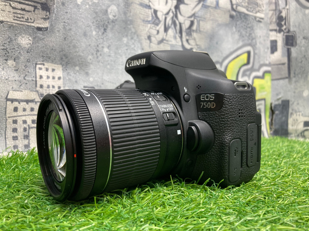 Canon 750D Kit 18-55mm IS STM 4.500 кадров